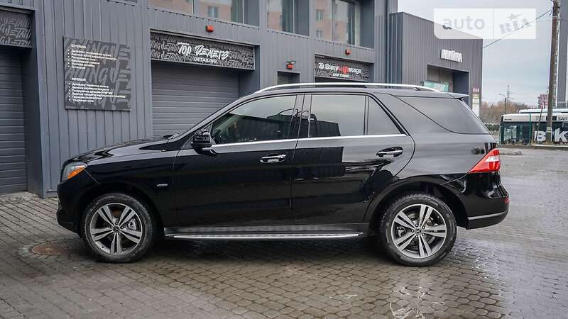 Внедорожник / Кроссовер Mercedes-Benz M-Class 2012 в Львове