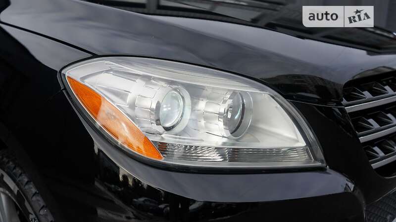 Внедорожник / Кроссовер Mercedes-Benz M-Class 2012 в Львове