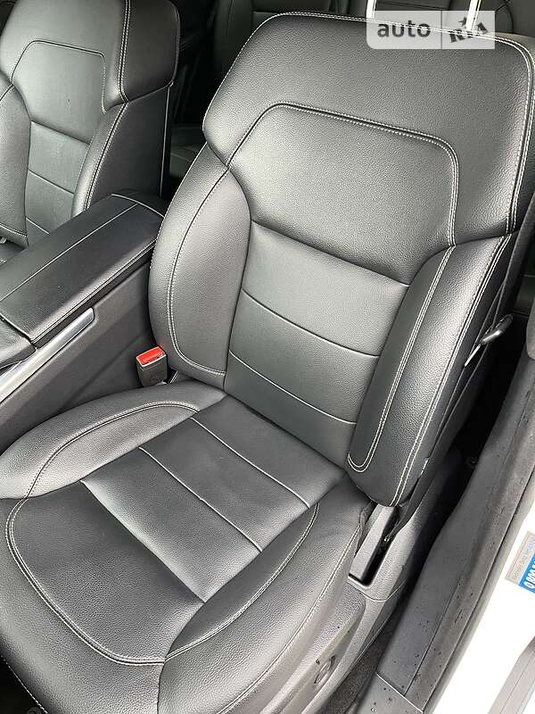 Внедорожник / Кроссовер Mercedes-Benz M-Class 2012 в Тячеве