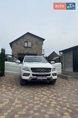 Внедорожник / Кроссовер Mercedes-Benz M-Class 2012 в 