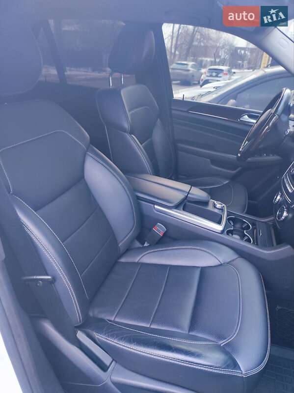 Внедорожник / Кроссовер Mercedes-Benz M-Class 2014 в Киеве