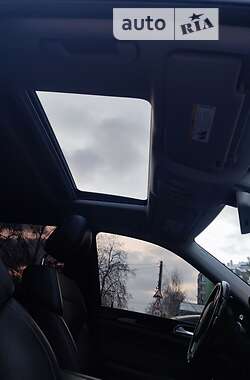 Позашляховик / Кросовер Mercedes-Benz M-Class 2014 в Києві