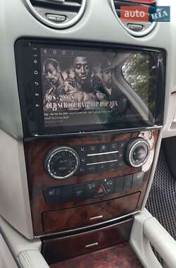 Внедорожник / Кроссовер Mercedes-Benz M-Class 2006 в 