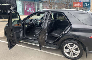 Внедорожник / Кроссовер Mercedes-Benz M-Class 2012 в 