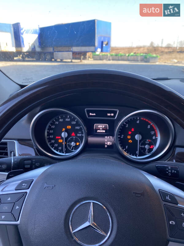 Позашляховик / Кросовер Mercedes-Benz M-Class 2014 в Львові
