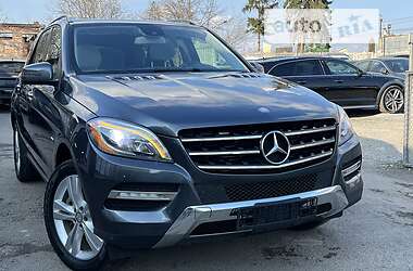 Внедорожник / Кроссовер Mercedes-Benz M-Class 2012 в 