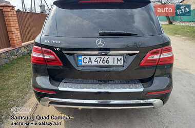 Внедорожник / Кроссовер Mercedes-Benz M-Class 2011 в 