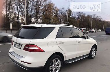 Позашляховик / Кросовер Mercedes-Benz M-Class 2012 в 