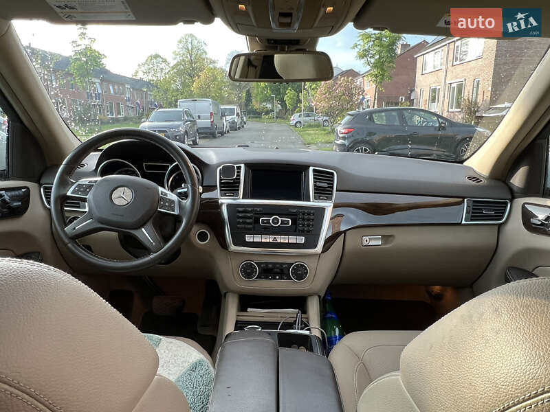 Внедорожник / Кроссовер Mercedes-Benz M-Class 2014 в Одессе