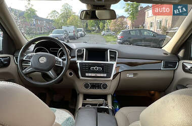 Внедорожник / Кроссовер Mercedes-Benz M-Class 2014 в 