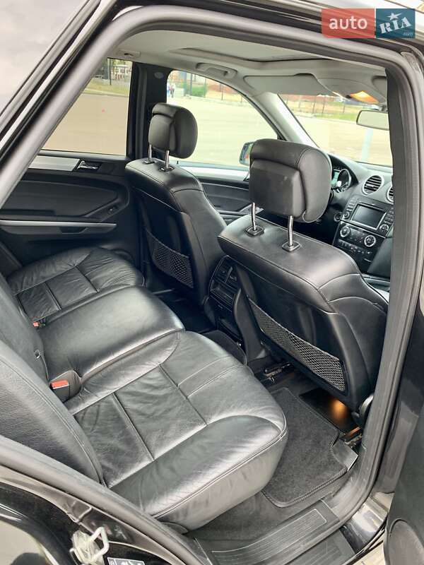 Внедорожник / Кроссовер Mercedes-Benz M-Class 2011 в Днепре