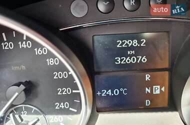 Внедорожник / Кроссовер Mercedes-Benz M-Class 2011 в 