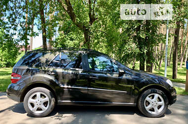 Внедорожник / Кроссовер Mercedes-Benz M-Class 2008 в 