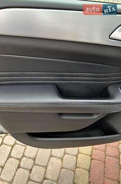 Внедорожник / Кроссовер Mercedes-Benz M-Class 2011 в 