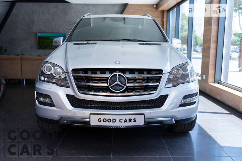 Внедорожник / Кроссовер Mercedes-Benz M-Class 2011 в Одессе фото Внедорожник / Кроссовер Mercedes-Benz M-Class 2011 в Одессе