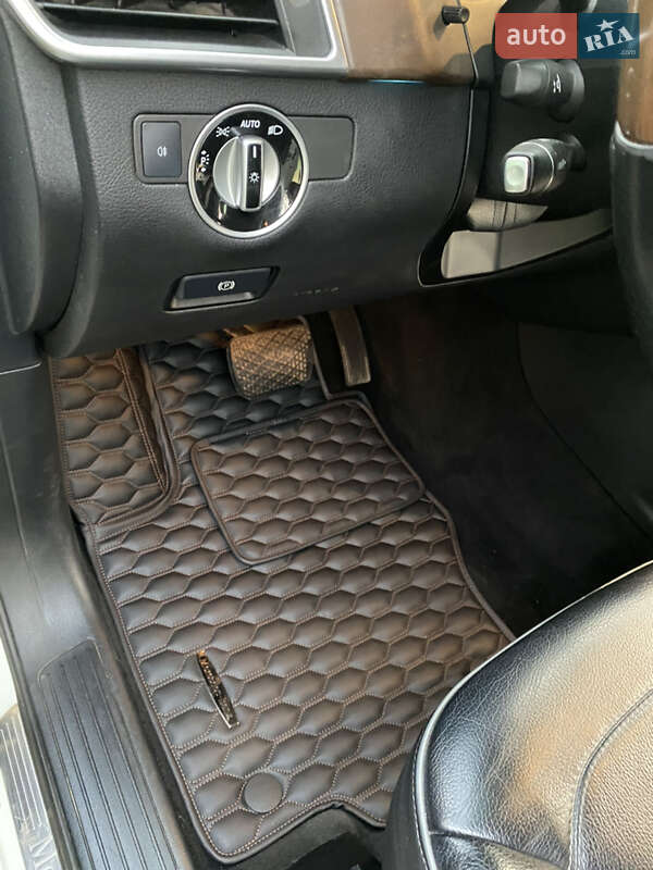 Позашляховик / Кросовер Mercedes-Benz M-Class 2012 в Ізмаїлі