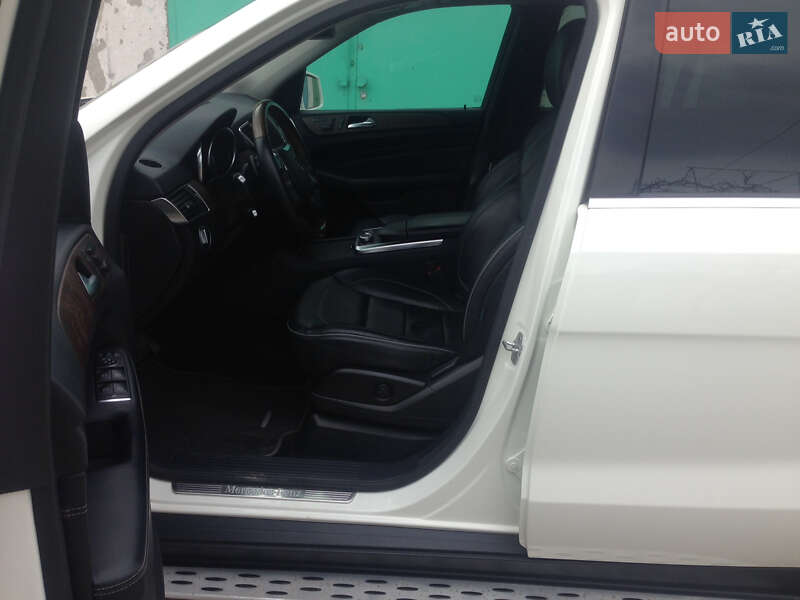 Позашляховик / Кросовер Mercedes-Benz M-Class 2012 в Ізмаїлі