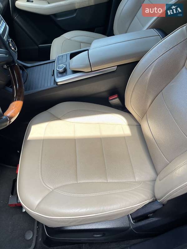 Внедорожник / Кроссовер Mercedes-Benz M-Class 2012 в Костополе фото 16 Внедорожник / Кроссовер Mercedes-Benz M-Class 2012 в Костополе