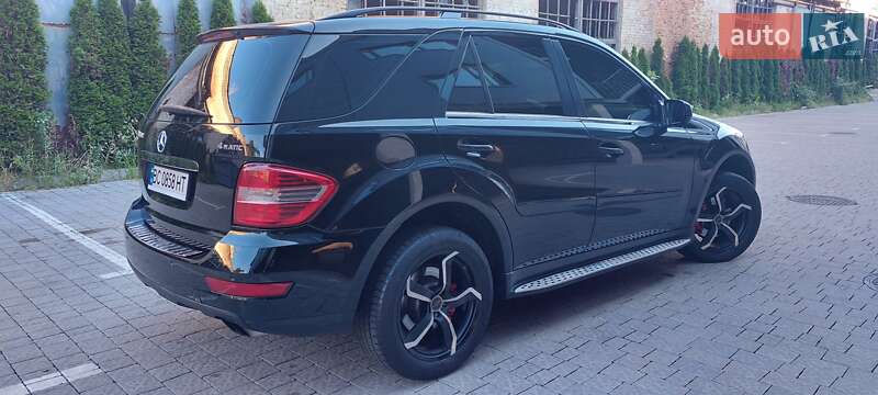 Внедорожник / Кроссовер Mercedes-Benz M-Class 2009 в Львове