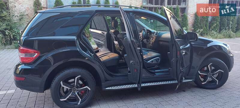 Внедорожник / Кроссовер Mercedes-Benz M-Class 2009 в Львове