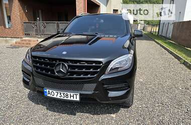 Внедорожник / Кроссовер Mercedes-Benz M-Class 2013 в 
