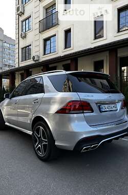 Позашляховик / Кросовер Mercedes-Benz M-Class 2015 в 