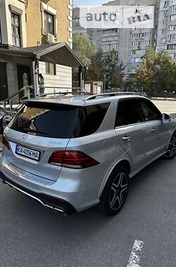 Позашляховик / Кросовер Mercedes-Benz M-Class 2015 в 