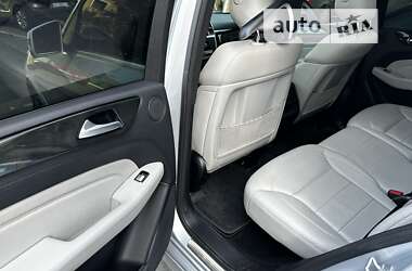 Позашляховик / Кросовер Mercedes-Benz M-Class 2015 в 