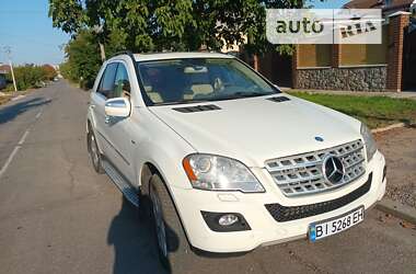 Внедорожник / Кроссовер Mercedes-Benz M-Class 2010 в Кременчуге