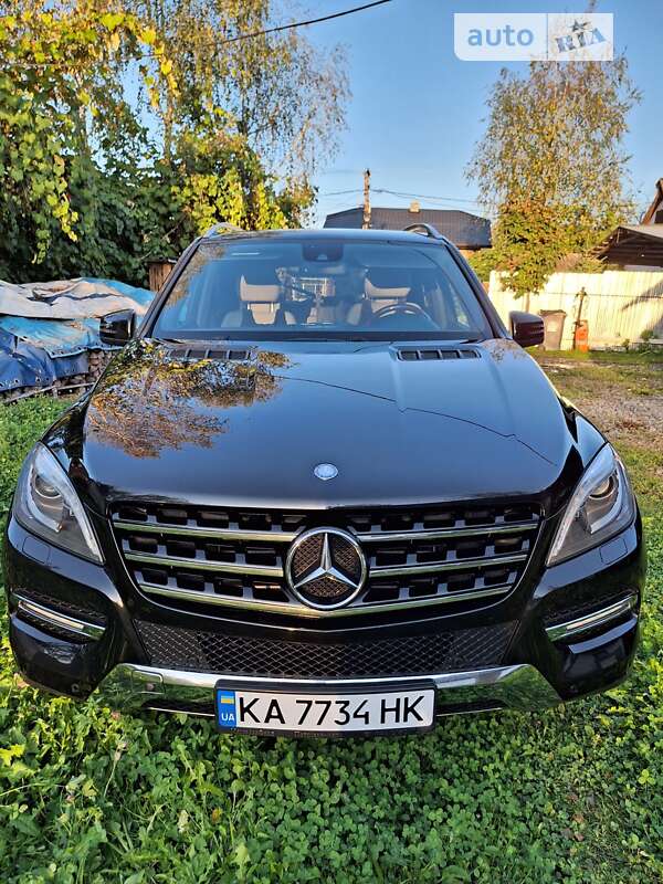 Внедорожник / Кроссовер Mercedes-Benz M-Class 2012 в Рахове