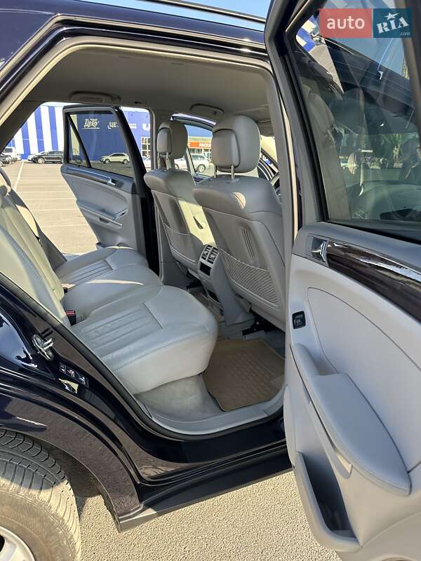 Внедорожник / Кроссовер Mercedes-Benz M-Class 2007 в Каменец-Подольском