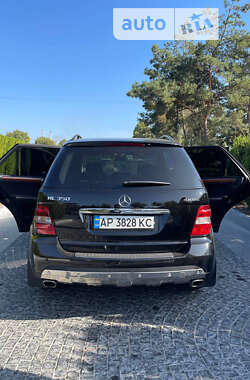 Внедорожник / Кроссовер Mercedes-Benz M-Class 2007 в 