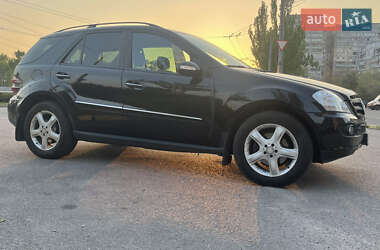 Внедорожник / Кроссовер Mercedes-Benz M-Class 2008 в Днепре