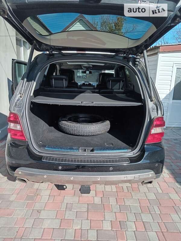 Внедорожник / Кроссовер Mercedes-Benz M-Class 2007 в Новоукраинке