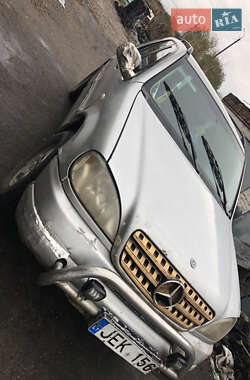 Внедорожник / Кроссовер Mercedes-Benz M-Class 1999 в 