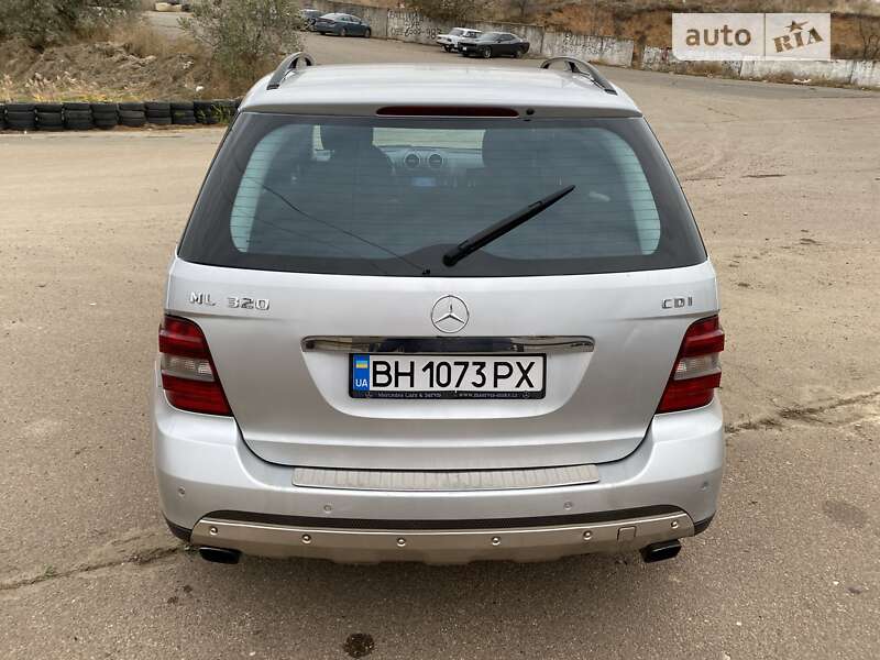 Внедорожник / Кроссовер Mercedes-Benz M-Class 2005 в Одессе фото 13 Внедорожник / Кроссовер Mercedes-Benz M-Class 2005 в Одессе