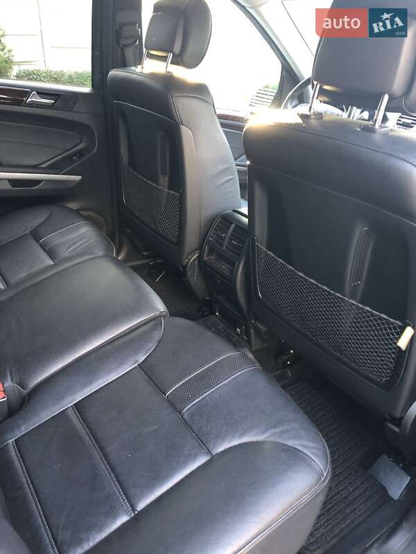 Внедорожник / Кроссовер Mercedes-Benz M-Class 2010 в Харькове