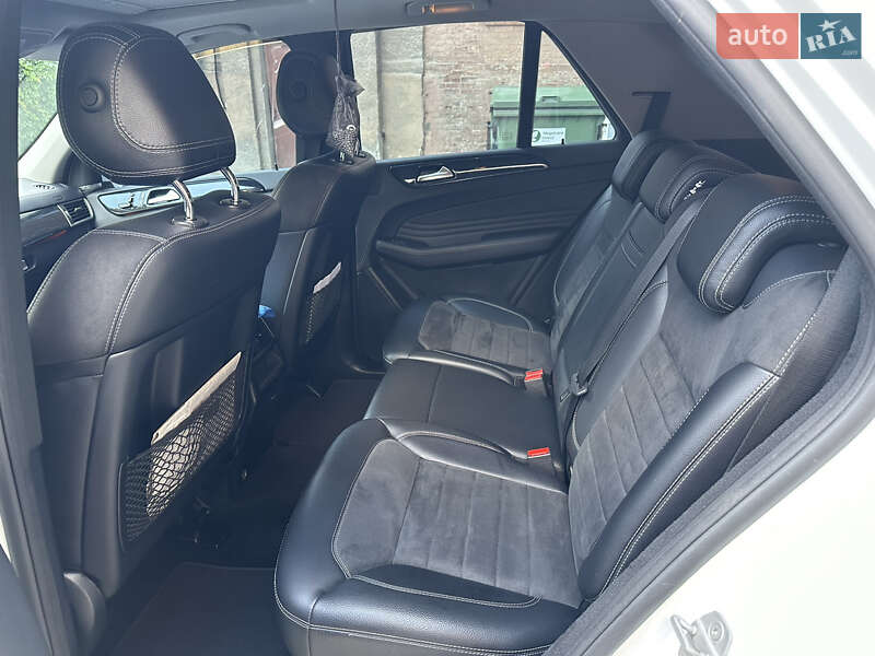 Позашляховик / Кросовер Mercedes-Benz M-Class 2014 в Харкові