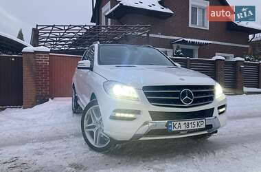 Внедорожник / Кроссовер Mercedes-Benz M-Class 2015 в Киеве