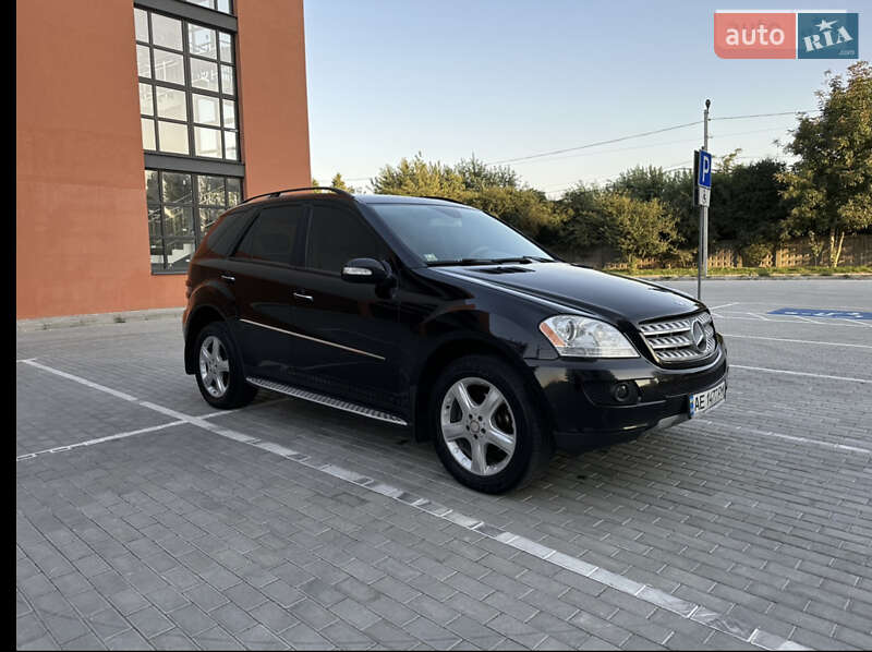 Внедорожник / Кроссовер Mercedes-Benz M-Class 2008 в Киеве