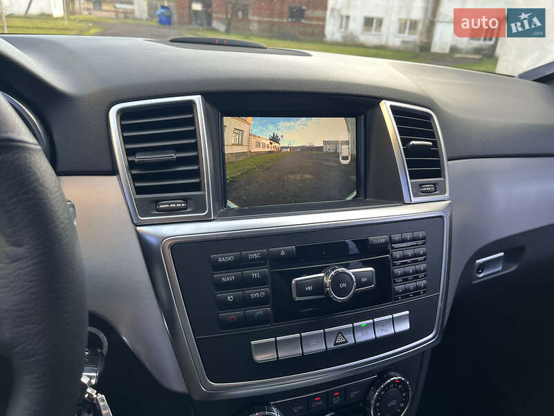 Внедорожник / Кроссовер Mercedes-Benz M-Class 2012 в Иршаве