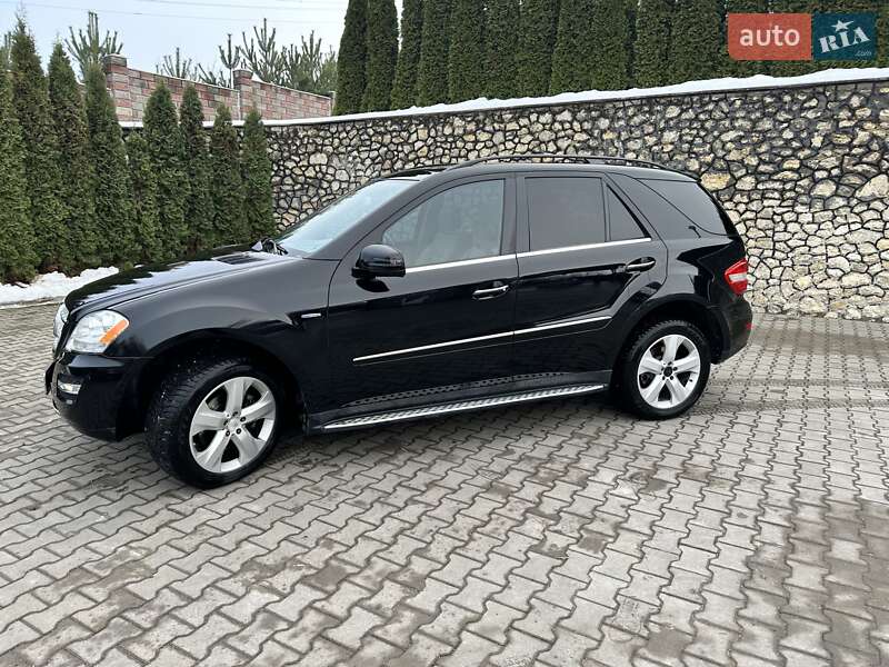 Внедорожник / Кроссовер Mercedes-Benz M-Class 2011 в Тернополе