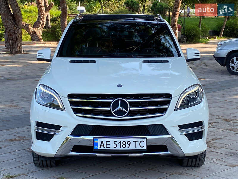 Внедорожник / Кроссовер Mercedes-Benz M-Class 2012 в Кривом Роге