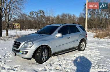 Внедорожник / Кроссовер Mercedes-Benz M-Class 2010 в Харькове