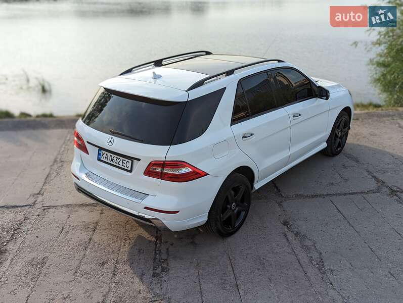 Внедорожник / Кроссовер Mercedes-Benz M-Class 2014 в Киеве