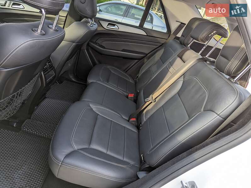 Внедорожник / Кроссовер Mercedes-Benz M-Class 2014 в Киеве