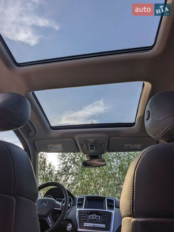 Внедорожник / Кроссовер Mercedes-Benz M-Class 2014 в Киеве