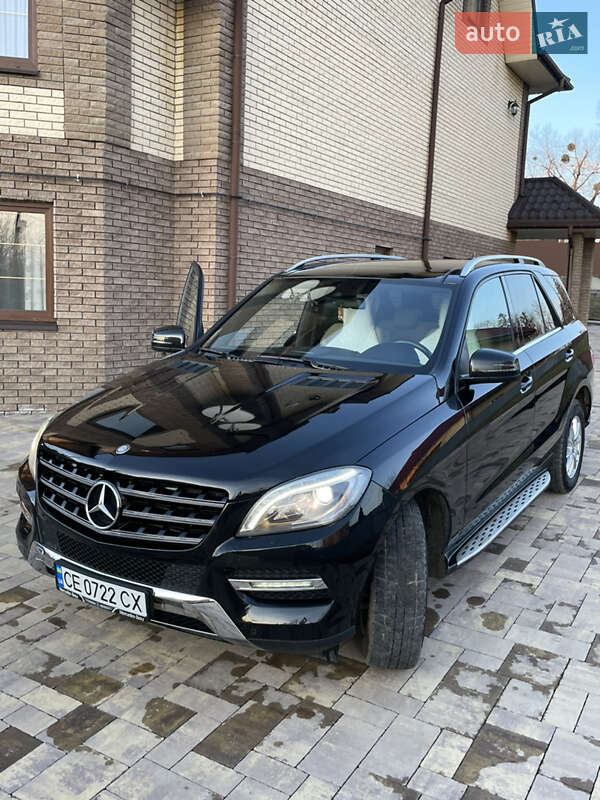 Внедорожник / Кроссовер Mercedes-Benz M-Class 2013 в Сторожинце