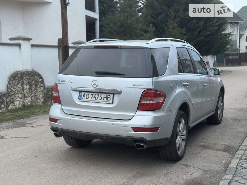 Внедорожник / Кроссовер Mercedes-Benz M-Class 2010 в Мукачево