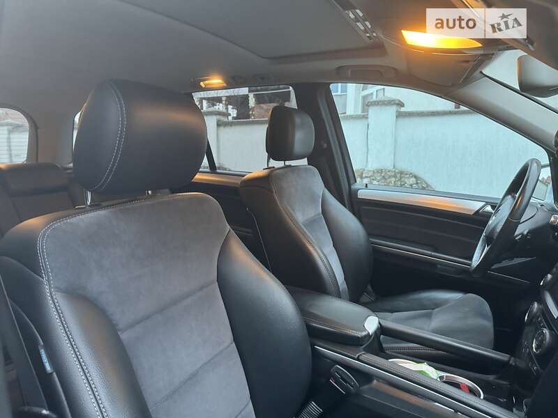Внедорожник / Кроссовер Mercedes-Benz M-Class 2010 в Мукачево
